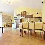 Family-friendly With Swimming Pool Tar - Porec - 22755