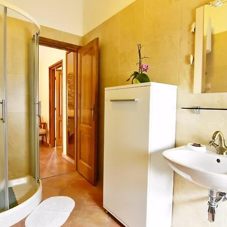 Family-friendly With Swimming Pool Tar - Porec - 22755 Apartmán Tar-Vabriga