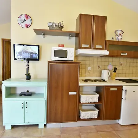 Apartmán Family-friendly With Swimming Pool Tar - Porec - 22755 *